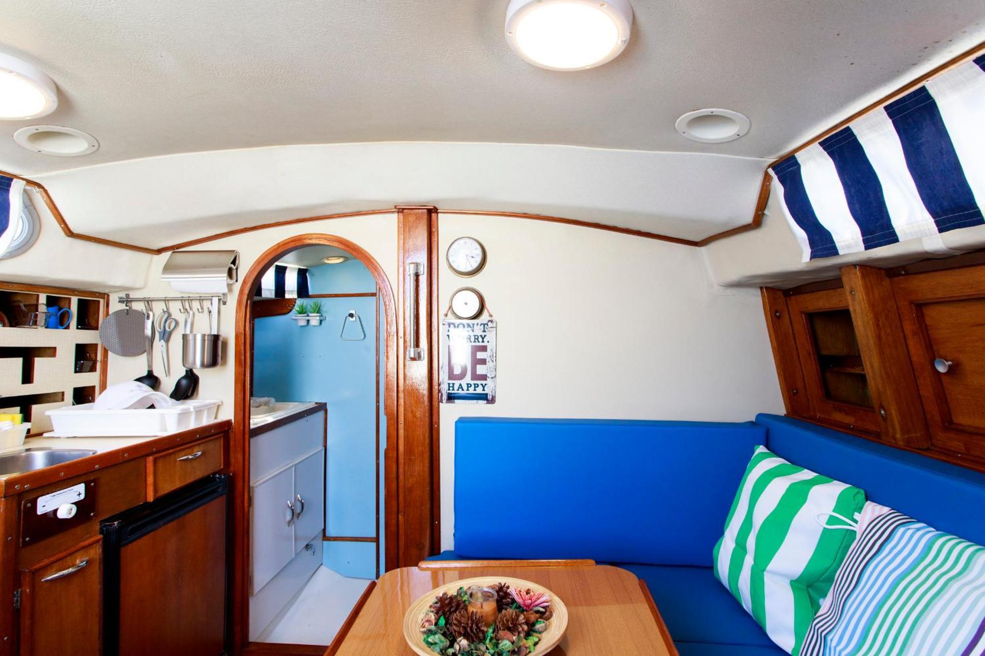 Evamia Boat Bådhotel